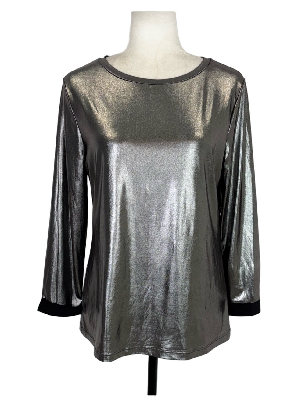 Imperial metallic silver top